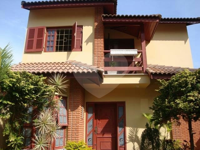 Sobrado à venda com 4 quartos, sendo 3 suítes,  em Horto Florestal, São Paulo, SP