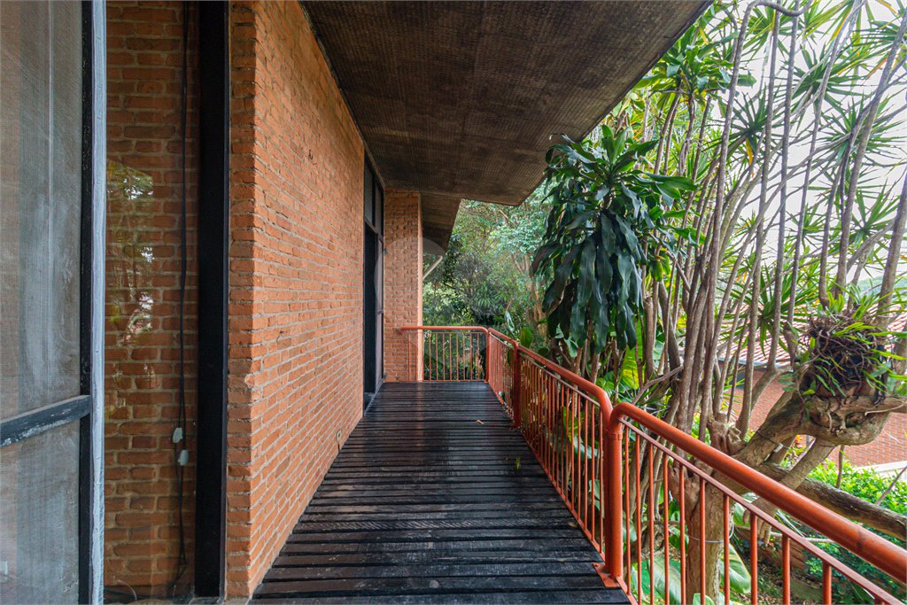 Casa à venda com 4 quartos, sendo 2 suítes, em Jardim Prudência, São Paulo, SP