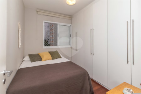 Apartamento à venda com 3 quartos, sendo 1 suíte, em Vila Sofia, São Paulo, SP