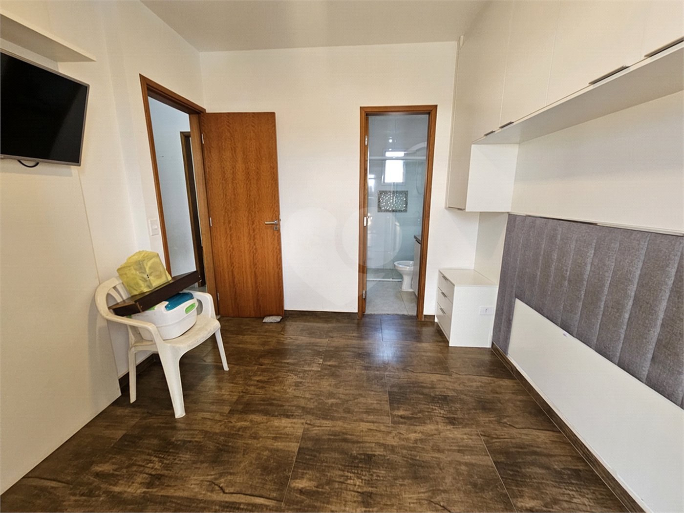 Sobrado à venda com 3 quartos, sendo 1 suíte,  em Vila Nivi, São Paulo, SP