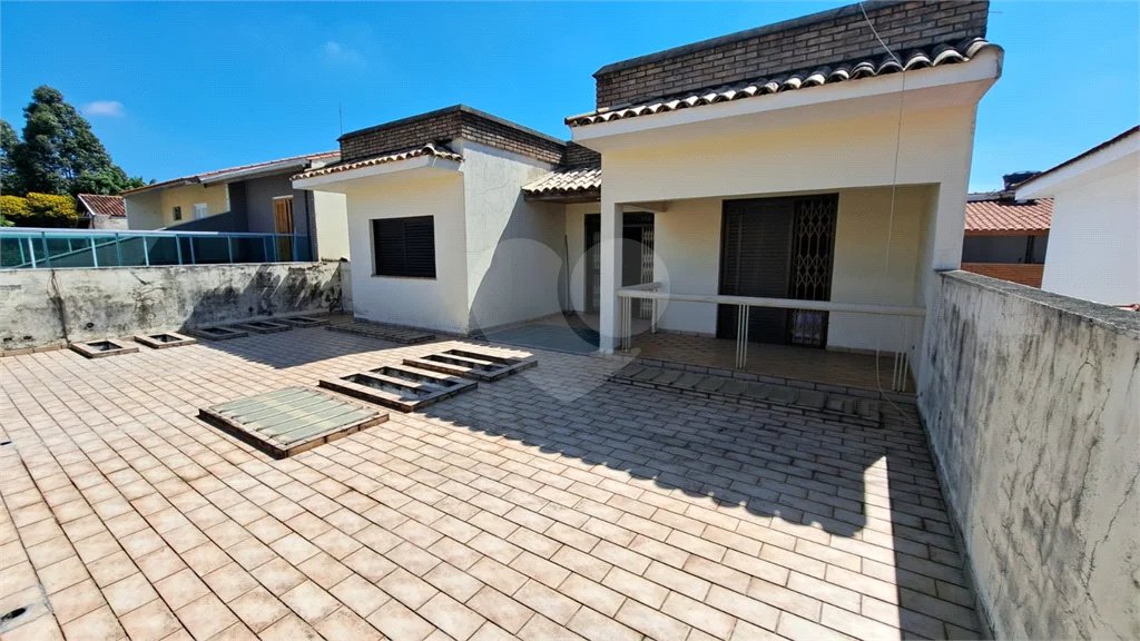 Sobrado à venda com 5 quartos, sendo 1 suíte, em Tremembé, São Paulo, SP