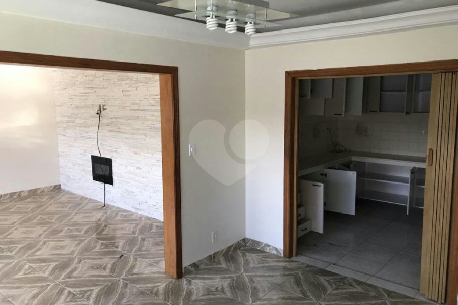Casa à venda com 3 quartos, sendo 1 suíte, em Tremembé, São Paulo, SP