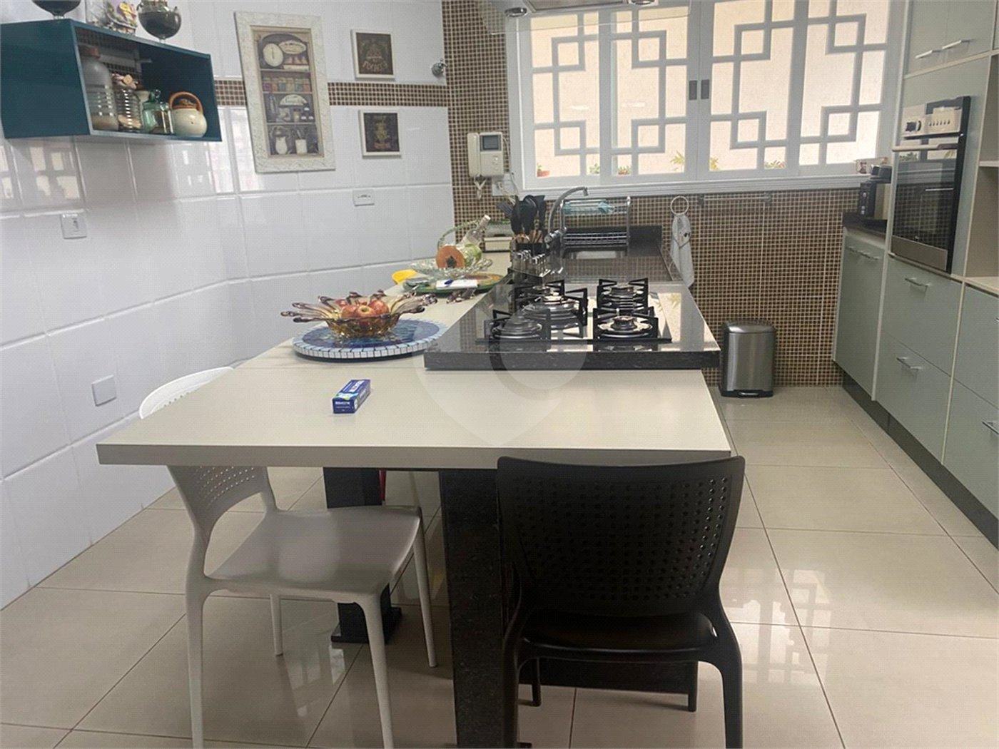 Casa à venda com 3 suítes em Vila Carrão, São Paulo, SP