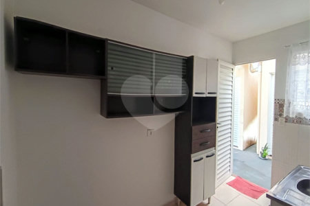 Casa para alugar com 1 quarto no condomínio Cond R Claudio Rodrigues Lopes, São Paulo - SP