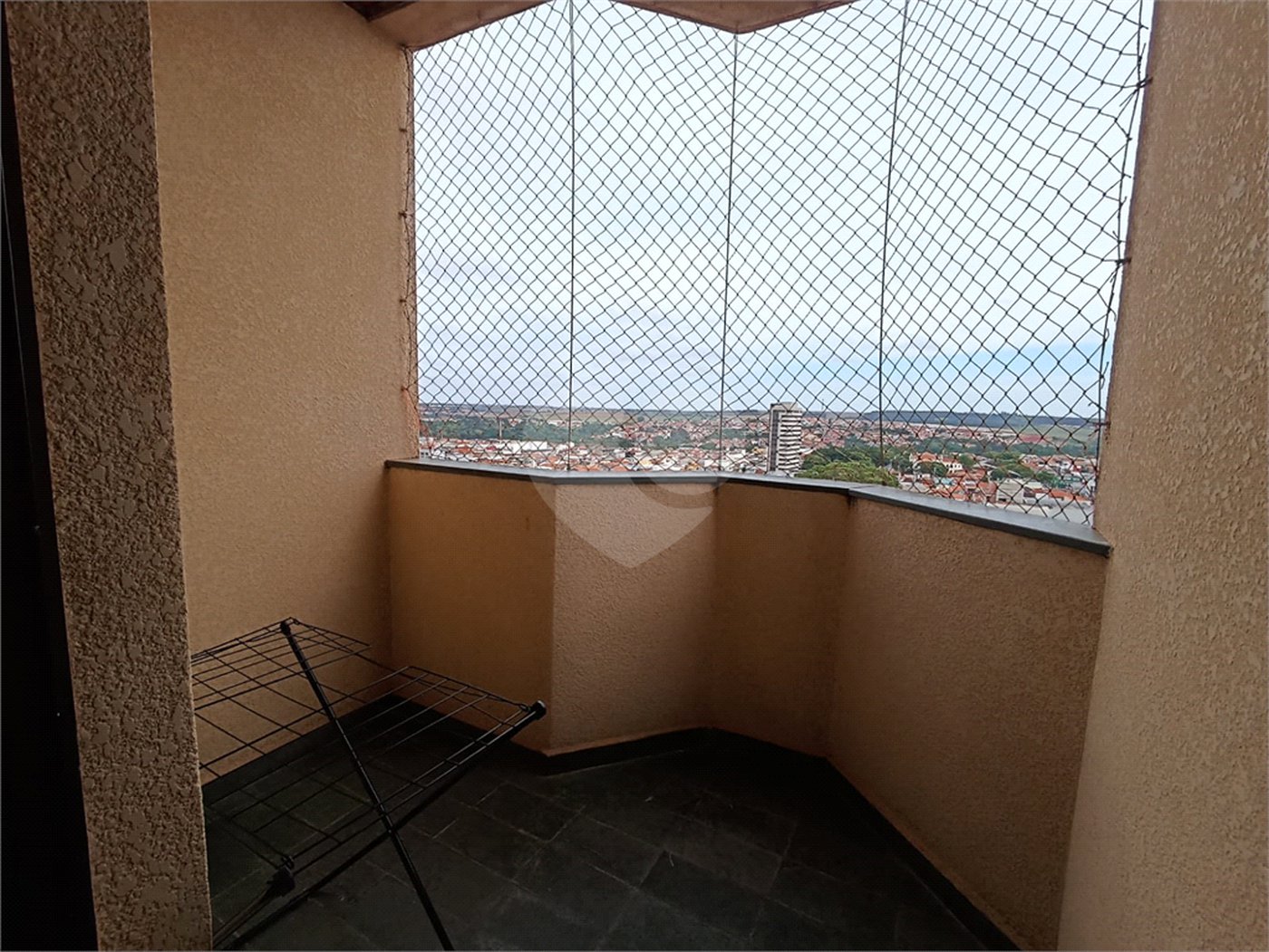 Apartamento à venda com 2 quartos, sendo 1 suíte, em Vila Maria, Itapetininga, SP