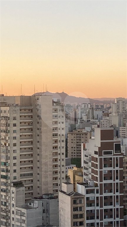 Apartamento à venda com 2 quartos, sendo 1 suíte, em Santa Efigênia, São Paulo, SP