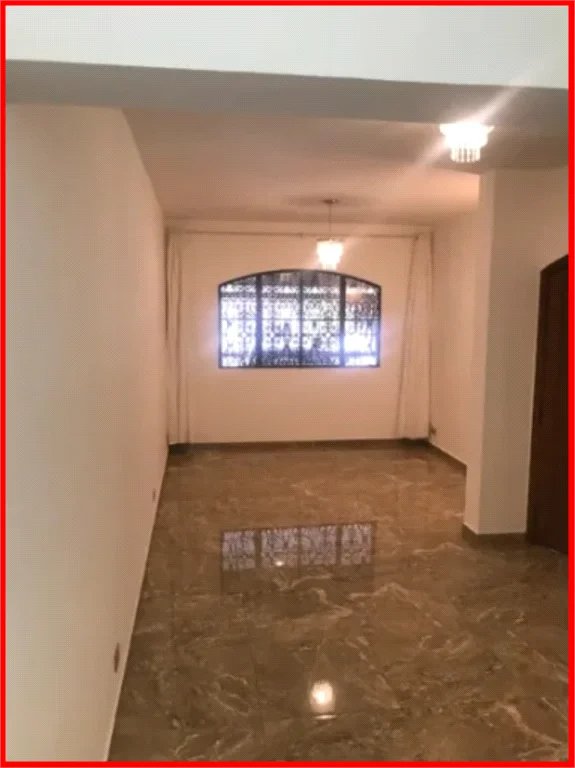 Sobrado à venda com 3 quartos, sendo 1 suíte, em Ferreira, São Paulo, SP