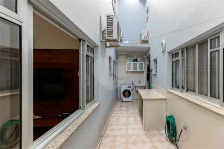 Casa à venda com 5 quartos, sendo 1 suíte, em Jardim Caravelas, São Paulo, SP