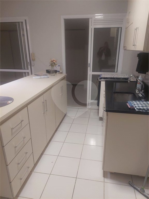 Apartamento à venda com 3 quartos, sendo 2 suítes,  em Vila Andrade, São Paulo, SP