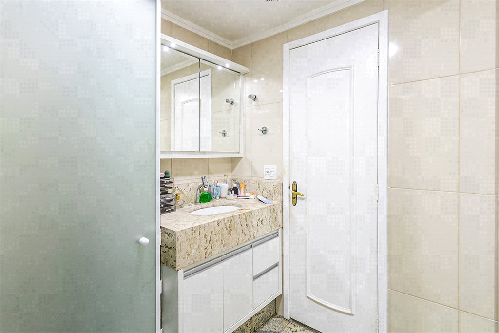 Apartamento à venda com 3 quartos, sendo 1 suíte, em Vila Ida, São Paulo, SP