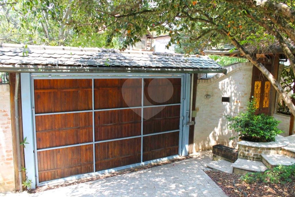 Sobrado à venda com 7 quartos, sendo 5 suítes, em Alto da Boa Vista, São Paulo, SP