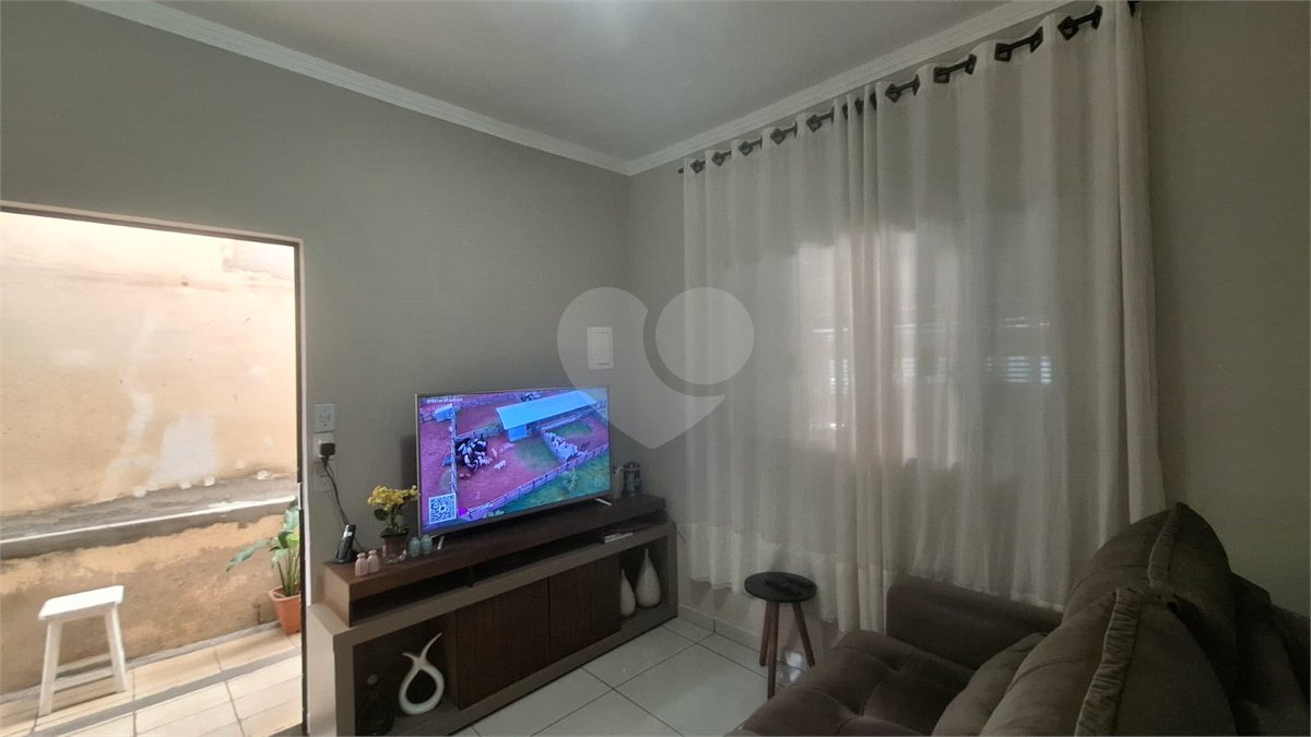 Casa à venda com 3 quartos, sendo 1 suíte,  em Jardim São Conrado, Sorocaba, SP