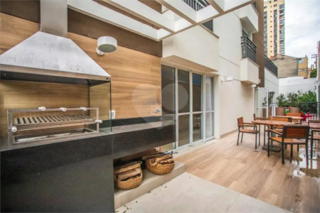 Apartamento Garden à venda ? 500 m do Metrô Conceição | Reformado e com quintal privativo