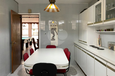Apartamento à venda com 3 quartos, sendo 1 suíte, em Santa Cecília, São Paulo, SP