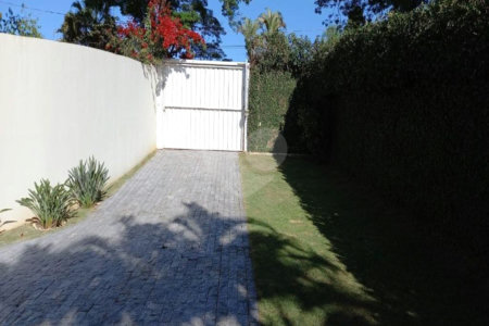 Casa à venda com 3 quartos, sendo 1 suíte,  em Bosque, Vinhedo, SP
