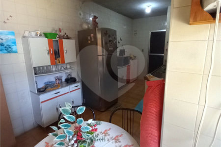 Casa à venda com 4 quartos em Campo Grande, Rio de Janeiro, RJ