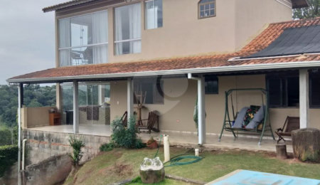 Chácara à venda com 3 suítes em Ribeirão dos Porcos, Atibaia, SP