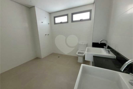 Apartamento à venda com 3 suítes em Água Branca, São Paulo, SP