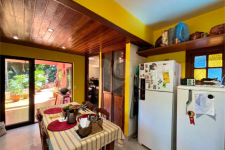 Casa à venda com 4 quartos, sendo 1 suíte, em Lagoa, Rio de Janeiro, RJ