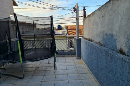 Casa à venda com 3 quartos em Jardim das Esmeraldas, São Paulo, SP