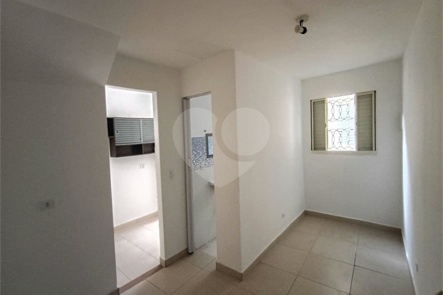 Casa para alugar com 1 quarto no condomínio Cond R Claudio Rodrigues Lopes, São Paulo - SP