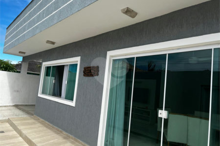 Casa à venda com 4 quartos, sendo 2 suítes, em Peró, Cabo Frio, RJ