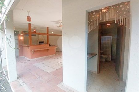 Casa à venda com 3 quartos, sendo 1 suíte,  no condomínio Estância Marambaia, Vinhedo - SP