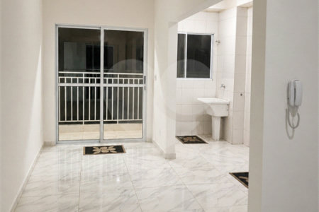 Apartamento à venda com 2 quartos no Centro-sul, Várzea Grande, MT