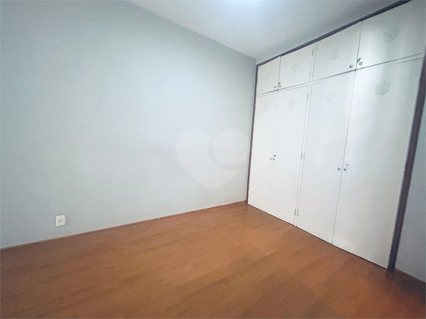 Apartamento à venda com 3 quartos, sendo 1 suíte, em Lagoa, Rio de Janeiro, RJ