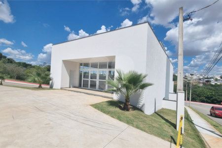 Casa à venda com 3 quartos, sendo 1 suíte, no condomínio Condomíno Helena Maria, Sorocaba - SP