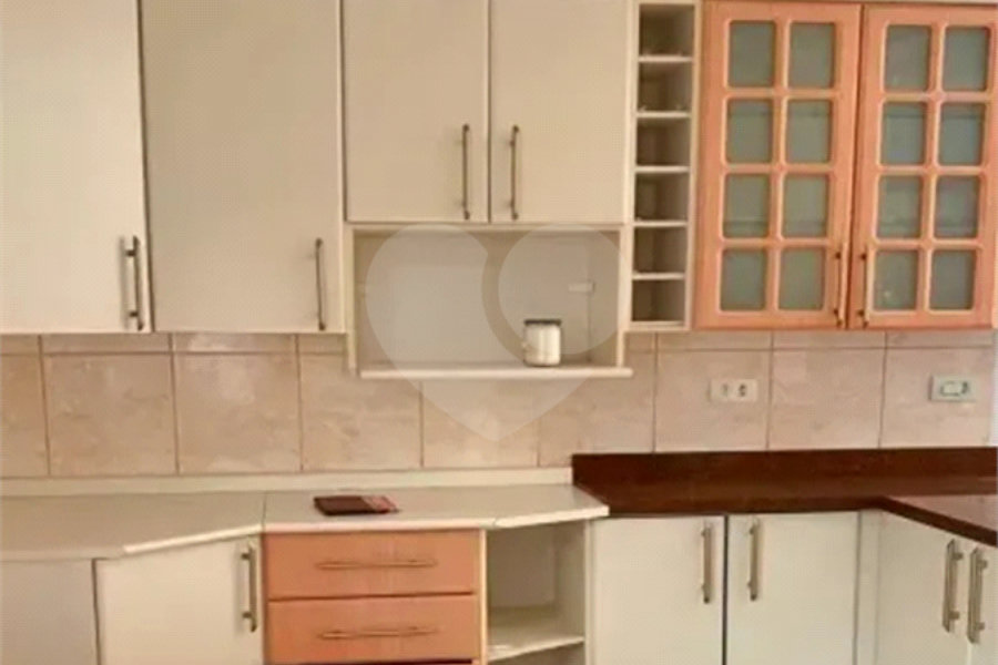 Sobrado à venda com 3 quartos, sendo 1 suíte, em City Recanto Anastácio, São Paulo, SP