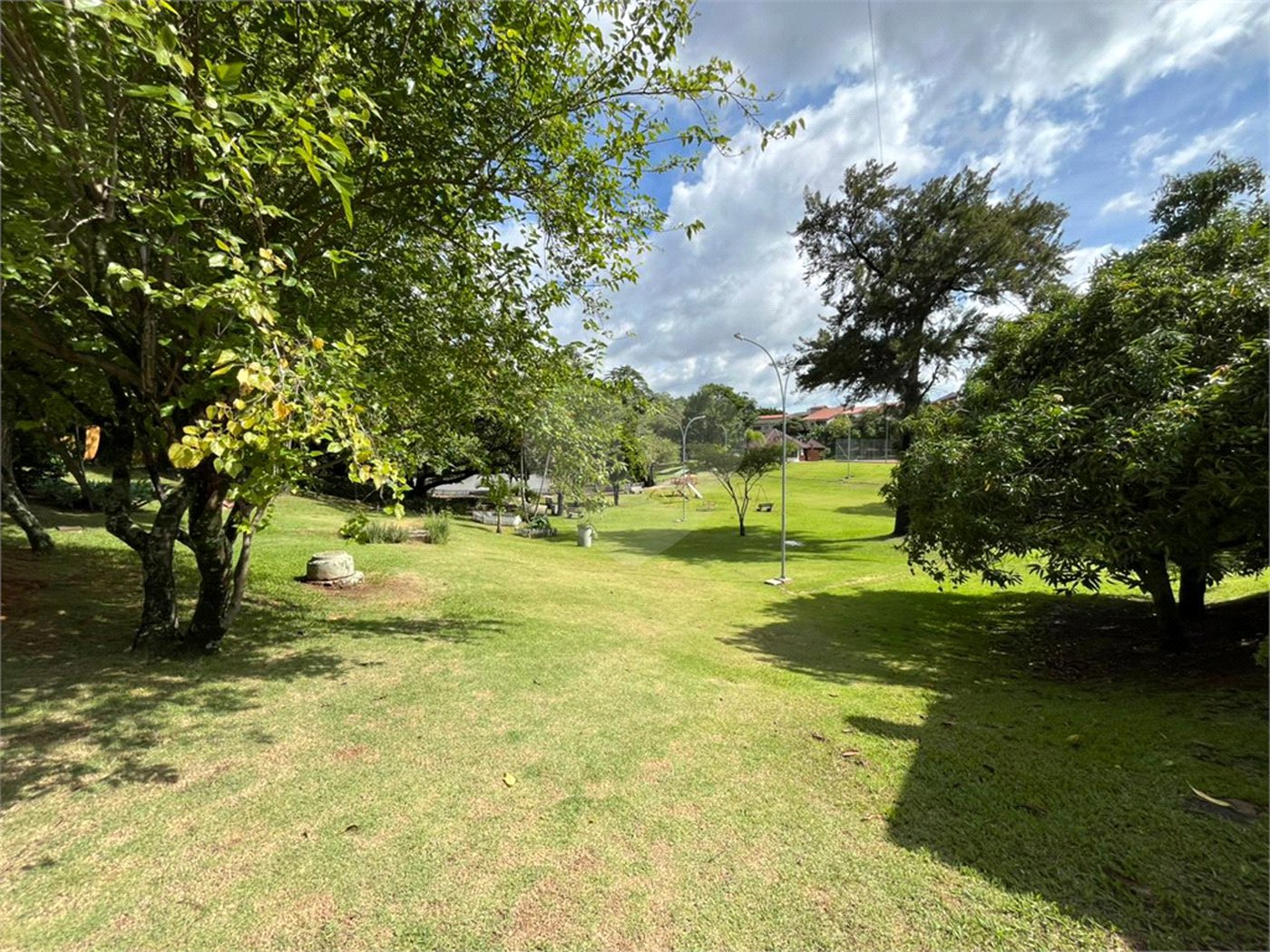Terreno à venda no condomínio Rancho Dirce, Sorocaba - SP