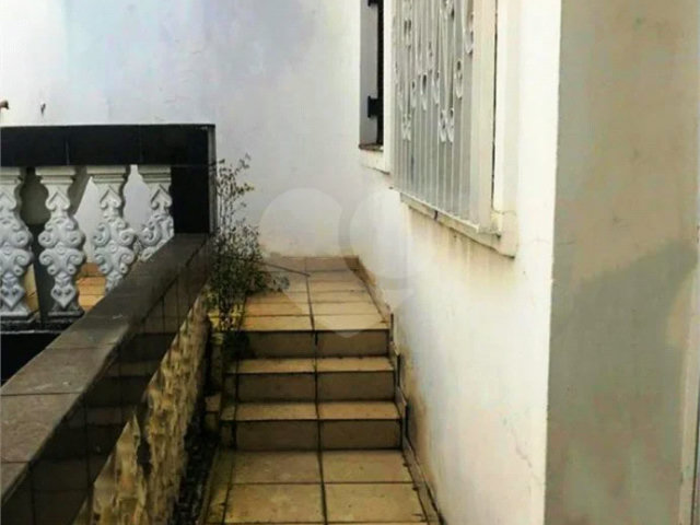 Sobrado à venda com 3 quartos em Vila Sacadura Cabral, Santo André, SP