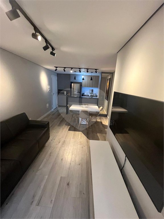 Apartamento à venda com 3 quartos, sendo 1 suíte, em Alto da Boa Vista, São Paulo, SP