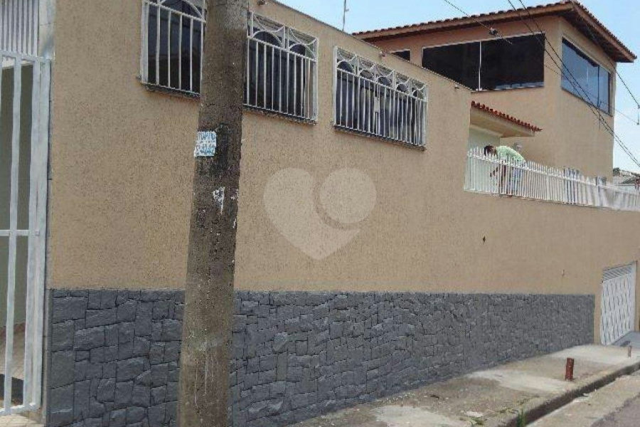 Sobrado à venda com 1 quarto em Parada Inglesa, São Paulo, SP