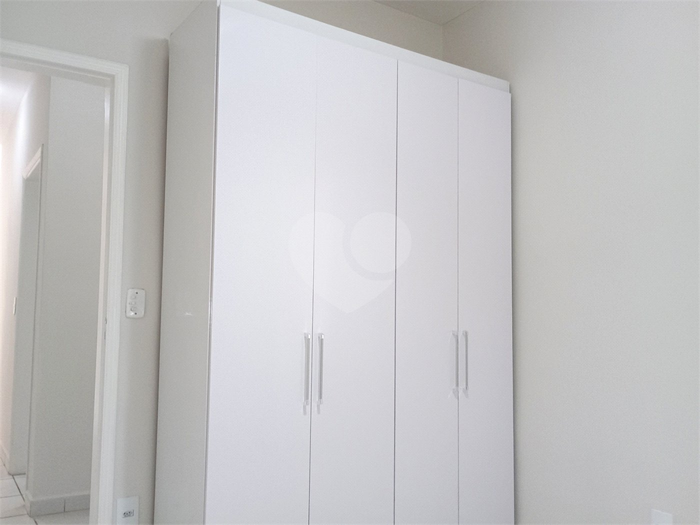 Apartamento à venda com 2 quartos, sendo 1 suíte, em Residencial Flórida, Ribeirão Preto, SP