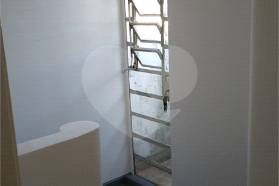 Sobrado à venda com 4 quartos em Santa Terezinha, São Paulo, SP