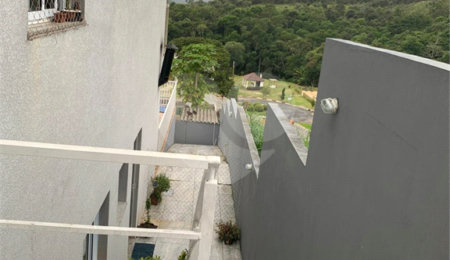 Casa à venda com 3 quartos, sendo 1 suíte,  no condomínio Residencial Ponderosa, São Roque - SP