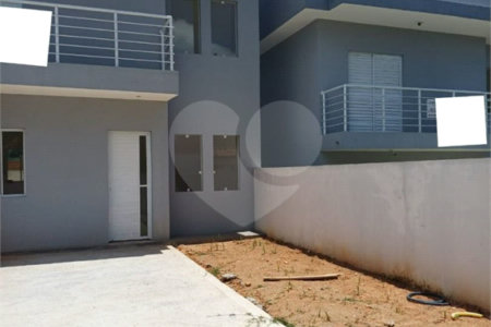 Sobrado à venda com 2 quartos, sendo 1 suíte, em Terras de São José, Mairinque, SP