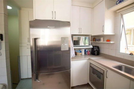 Casa à venda com 4 quartos, sendo 3 suítes, no condomínio Residencial Sans Souci, São Paulo - SP