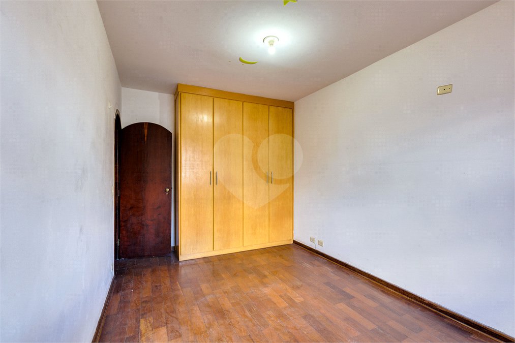 Sobrado à venda com 3 quartos, sendo 1 suíte, em Alto da Boa Vista, São Paulo, SP