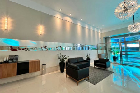 Apartamento com 1 quarto com hidromassagem e vista para o mar à venda em Aparecida - SP