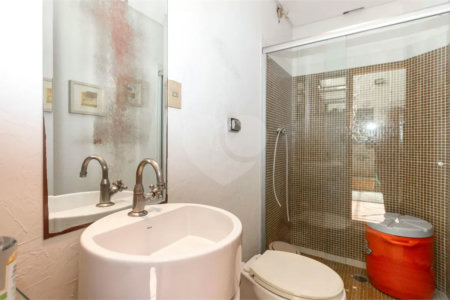 Casa de Vila à venda com 3 quartos, sendo 1 suíte, em Campo Belo, São Paulo, SP