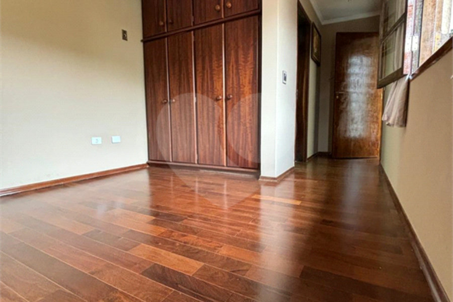 Sobrado à venda com 3 quartos, sendo 1 suíte, em Vila Albertina, São Paulo, SP
