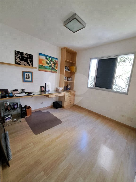 Apartamento à venda com 3 quartos, sendo 1 suíte, em Vila Uberabinha, São Paulo, SP