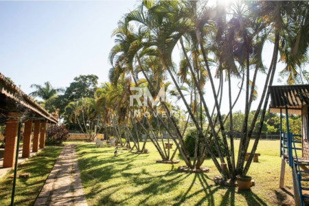 Chácara à venda com 4 quartos, sendo 1 suíte,  em Colinas do Mosteiro de Itaici, Indaiatuba, SP