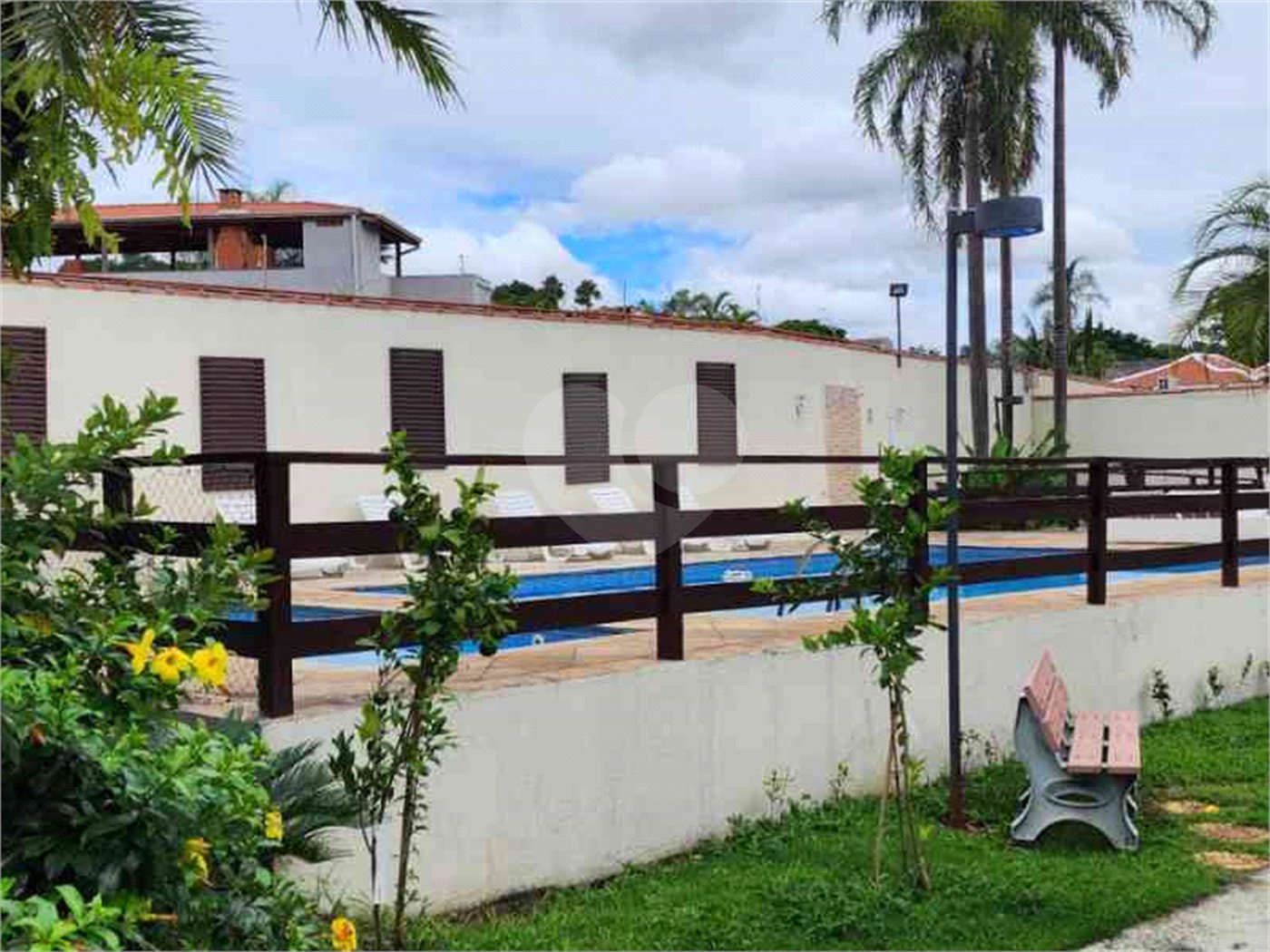 Casa à venda ou para alugar com 4 quartos, sendo 1 suíte,  em Tremembé, São Paulo, SP
