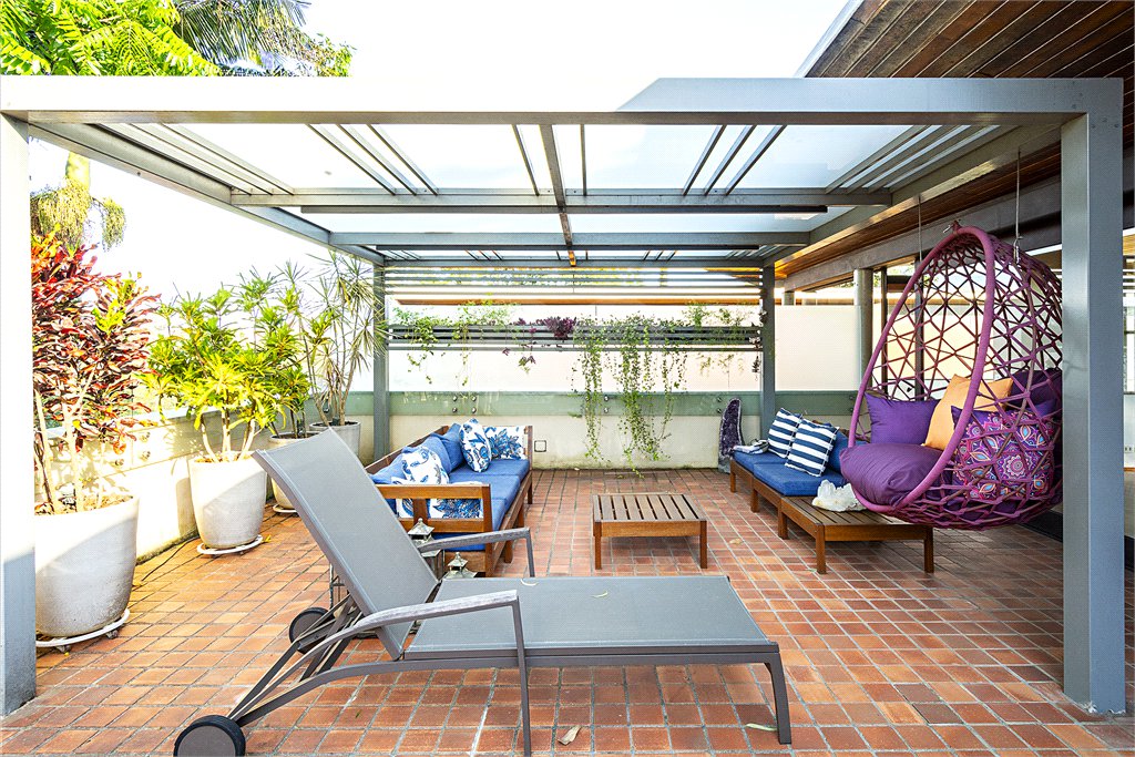 Casa à venda com 4 suítes no condomínio Vila Flora, São Paulo - SP
