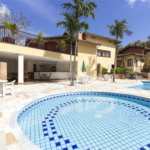 Casa à venda com 3 quartos, sendo 1 suíte, no condomínio Residencial Grape Village, Vinhedo - SP