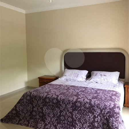 Sobrado à venda com 3 quartos, sendo 2 suítes, em Jardim Tropical, Cuiabá, MT